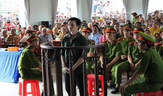 Giết vợ, lãnh án 16 năm tù