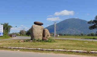 Cửa ngõ Dương Minh Châu
