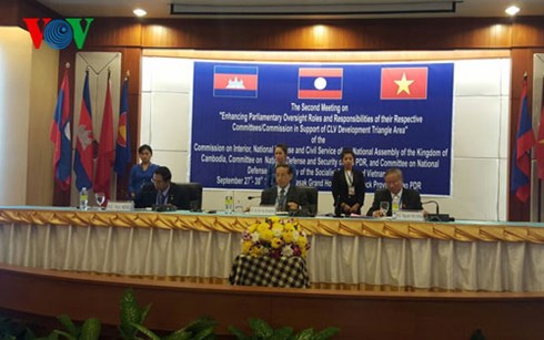hoi nghi uy ban quoc phong-an ninh quoc hoi viet-lao-campuchia hinh 3