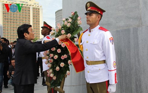 chu tich nuoc truong tan sang hoi dam voi chu tich cuba hinh 2