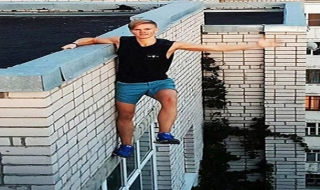 Nam sinh thiệt mạng vì selfie trên nóc nhà 9 tầng
