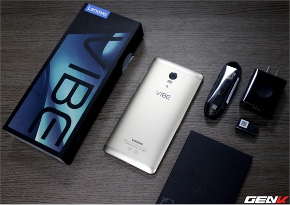 Smartphone 'pin trâu' Lenovo Vibe P1 đầu tiên tại Việt Nam
