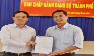 Chủ tịch UBND Thành phố Tây Ninh Trần Hữu Hậu giữ chức Bí thư Thành ủy Tây Ninh