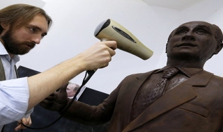 Không ai được phép ăn tượng chocolate Putin ngoại trừ chính ông