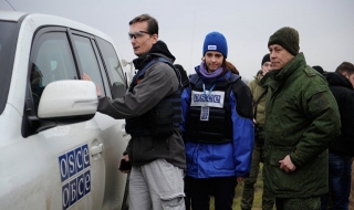 Lính bắn tỉa Ukraine bị cáo buộc bắn vào đội OSCE