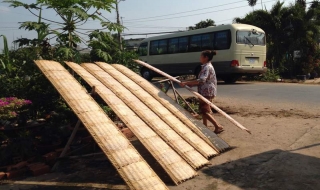 Du lịch cộng đồng-hướng đi mới cho làng nghề bánh tráng phơi sương