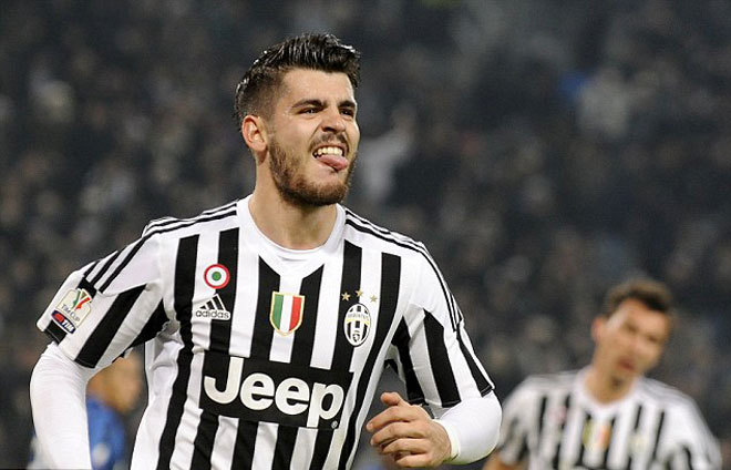 Trung phong Alvaro Morata (23/10/1992) Morata là mẫu tiền đạo cổ điển của bóng đá với phạm vi hoạt động chủ yếu trong vòng 16m50. Chính điều này khiến anh thường xuyên gặp khó khăn trong việc thích ứng các chiến thuật hiện đại. Tuy nhiên mỗi khi được tin tưởng thì Morata thường đáp ứng kỳ vọng, giống như cách anh nổ súng liên tục gần đây cho Juventus.