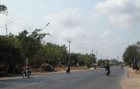 Thành phố Tây Ninh: Đầu tư lắp đặt hệ thống đèn chiếu sáng trên đường 785