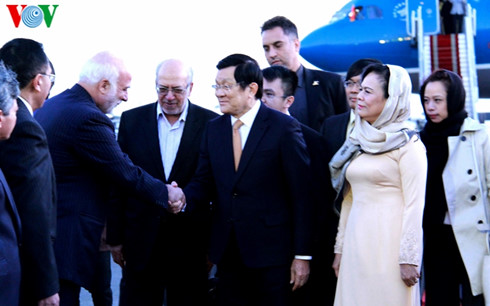 chu tich nuoc toi thu do teheran, bat dau tham cap nha nuoc iran hinh 0