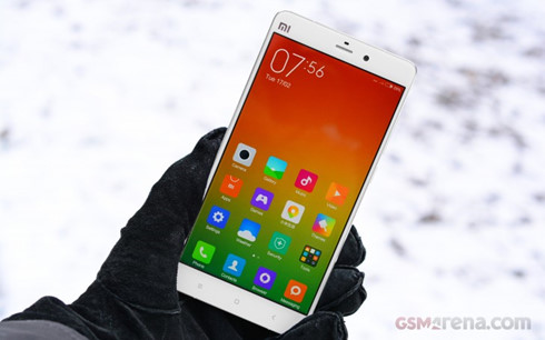 xu huong smartphone man hinh cong dang troi day hinh 0