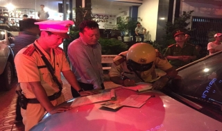 Vi phạm giao thông, còn lớn tiếng thách thức CSGT