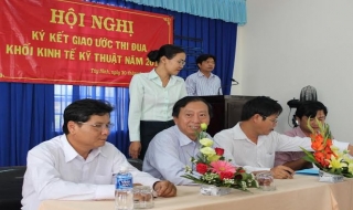 Khối Kinh tế - kỹ thuật ký kết giao ước thi đua năm 2016