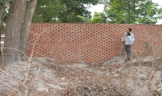 Bài 1: Dân tố cáo, chính quyền “ngó lơ”