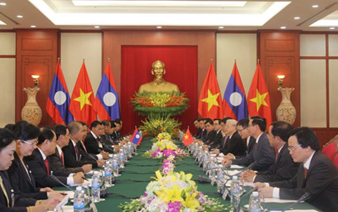 tong bi thu, chu tich nuoc chdcnd lao tham chinh thuc viet nam hinh 1
