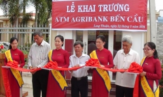 Agribank Bến Cầu đưa vào sử dụng trụ ATM mới
