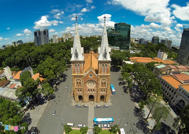Cụm danh thắng Dinh Thống Nhất - Nhà thờ Đức Bà - Bưu điện Thành phố là một trong những khu vực thu hút nhiều du khách ghé thăm nhất.