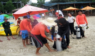 Khánh Hòa: Tắm biển, 2 nữ sinh đuối nước thương tâm