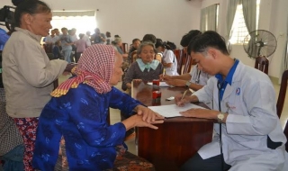 Tây Ninh-Bình Dương: Tổ chức công tác từ thiện vì người nghèo ở huyện Châu Thành