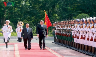 Thủ tướng Nguyễn Xuân Phúc đón Thủ tướng Slovakia thăm Việt Nam