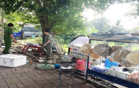 Thành phố Tây Ninh: Kiên quyết giải toả các hộ buôn bán lấn chiếm vỉa hè, lòng đường