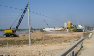Dẹp trạm bê tông này, cho mọc trạm bê tông khác
