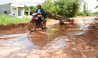 “Con đường đau khổ” ở một xã vùng biên