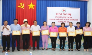 Hòa Thành: Tổng kết phong trào Chữ thập đỏ trường học 2015-2016