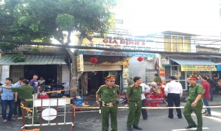 Cháy cửa hàng dịch vụ đám cưới ở Sài Gòn, 3 người chết