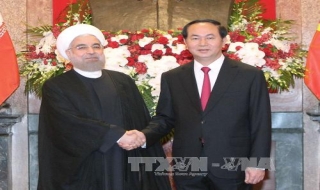 Chủ tịch nước Trần Đại Quang đón tiếp Tổng thống Iran