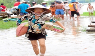 Tây Ninh thiệt hại nặng nề do mưa lũ