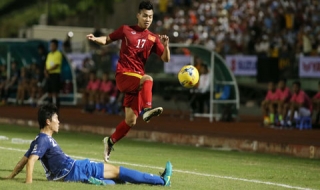 Đội tuyển Việt Nam hừng hực khí thế lên đường sang Myanmar