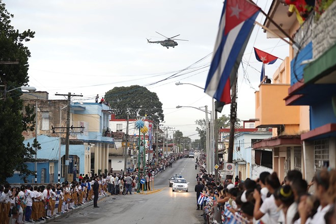 doan xe tang dua lanh tu fidel castro ve chiec noi cach mang