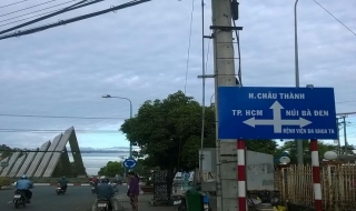 Thành phố Tây Ninh: Hoàn thành công trình lắp đặt biển chỉ dẫn đường