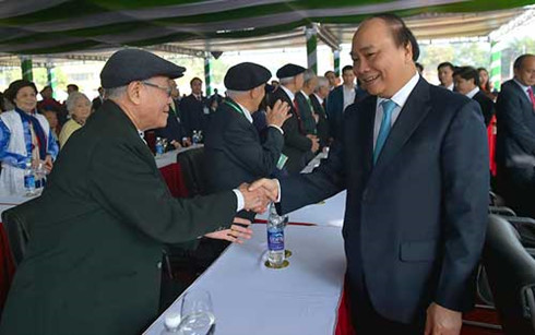 thu tuong nguyen xuan phuc khong de nong nghiep bi bo lai phia sau