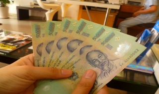 Lãi suất tiền gửi đồng loạt tăng
