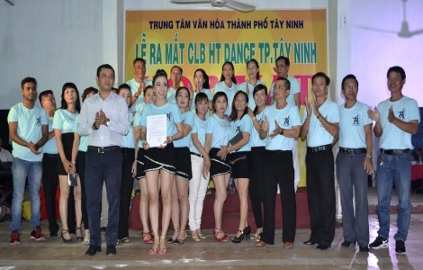 Ra mắt CLB HT Dance thành phố Tây Ninh