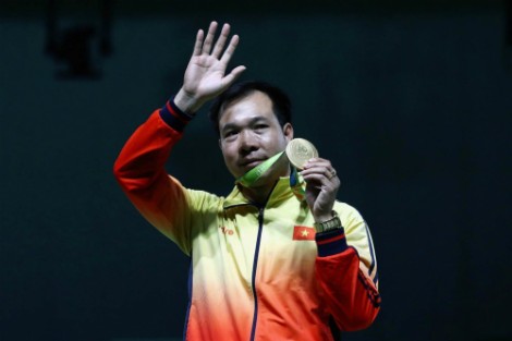 Xạ thủ Hoàng Xuân Vinh trở thành VĐV tiêu biểu năm 2016