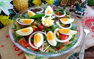 Salad trứng dễ ăn, giải ngán sau ngày lễ