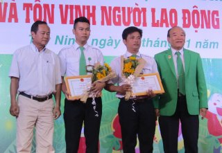 Công ty Mai Linh Tây Ninh: Tổng kết hoạt động kinh doanh năm 2016 và tôn vinh người lao động Mai Linh