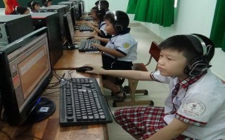 Thành phố Tây Ninh: Khai mạc kỳ thi Olympic tiếng Anh trên internet