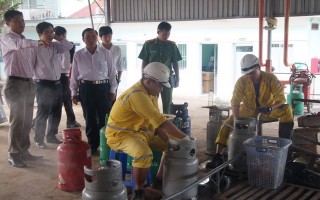 Cận tết, sức tiêu thụ gas, xăng dầu sẽ tăng mạnh