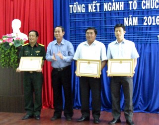 Tổng kết công tác tổ chức xây dựng Đảng năm 2016, triển khai nhiệm vụ năm 2017