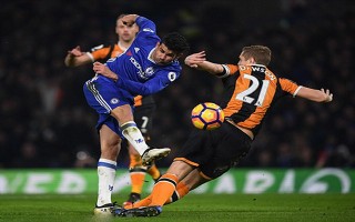 Thắng nhẹ Hull, Chelsea bỏ xa nhóm bám đuổi 8 điểm