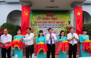 Khai mạc Hội báo Xuân Đinh Dậu 2017