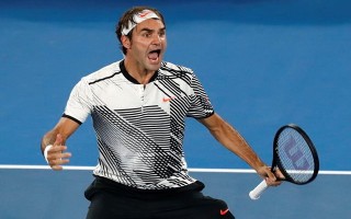 Roger Federer chờ Nadal ở chung kết sau chiến thắng nghẹt thở