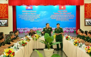 Tọa đàm sĩ quan trẻ giữa Bộ CHQS Tây Ninh với 4 Tiểu khu Quân sự, Quân đội Hoàng gia Campuchia