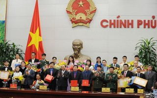 Thủ tướng gặp mặt 10 Gương mặt trẻ Việt Nam tiêu biểu 2016