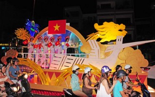 Lộng lẫy và sôi động Lễ hội đường phố Đà Nẵng