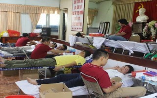 Điện lực Tây Ninh tổ chức hiến máu nhân đạo