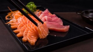 Cảnh báo nguy cơ ký sinh trùng trong sushi